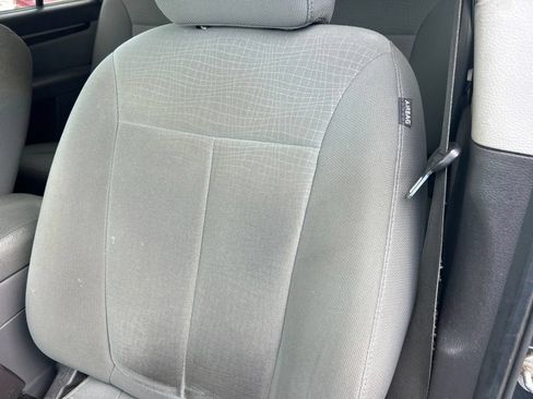 Used 2011 Hyundai Santa Fe GLS FWD image 15