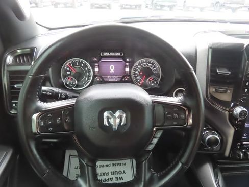 Used 2024 RAM 1500 Big Horn AWD/4WD image 32