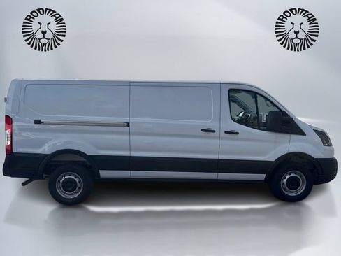 New 2025 Ford Transit 250 Low Roof RWD image 5