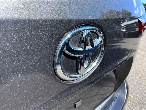 Used 2023 Toyota Highlander XLE AWD/4WD image 30