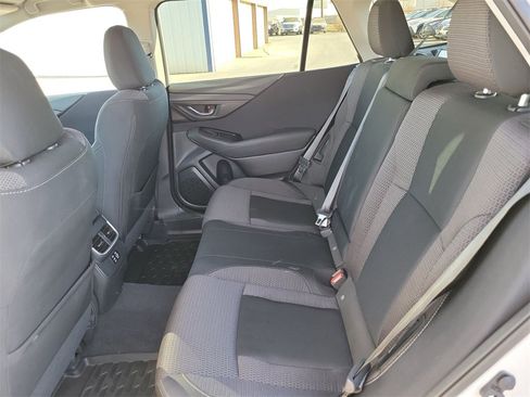 Used 2025 Subaru Outback Premium w/ Popular Package #1A image 13