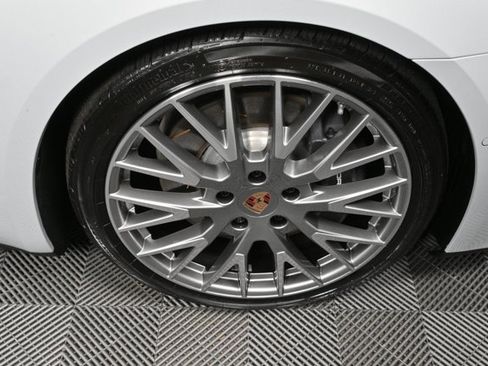 New 2026 Porsche Panamera 4 image 40