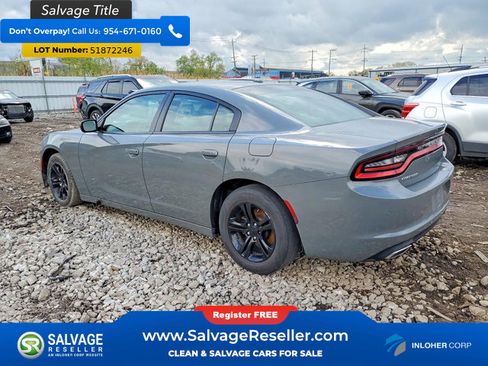 Used 2019 Dodge Charger SXT w/ Leather Interior Group RWD image 3
