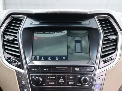 Used 2017 Hyundai Santa Fe Limited image 19