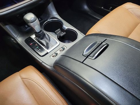 Used 2018 Toyota Highlander Limited Platinum image 26