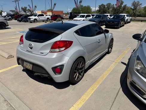 Used 2014 Hyundai Veloster Turbo R-Spec FWD image 7