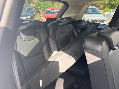 Used 2023 Volvo XC90 B5 Core w/ Protection Package Premier AWD/4WD image 11