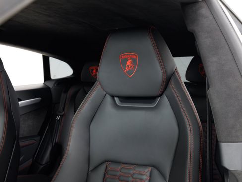 Used 2024 Lamborghini Urus S AWD/4WD image 17