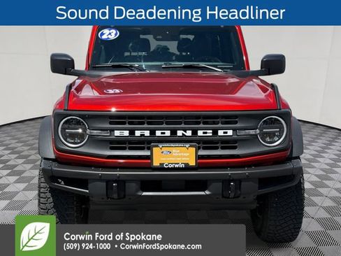 Used 2023 Ford Bronco Black Diamond w/ Sasquatch Package AWD/4WD image 8