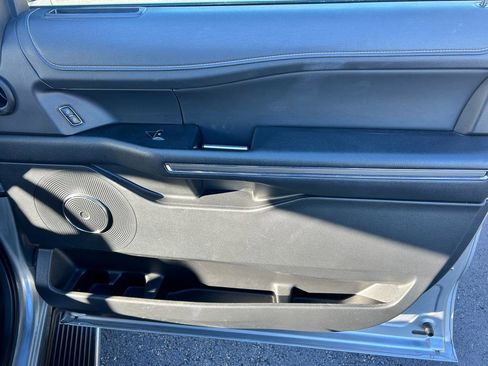 Certified 2023 Ford Expedition XLT image 21