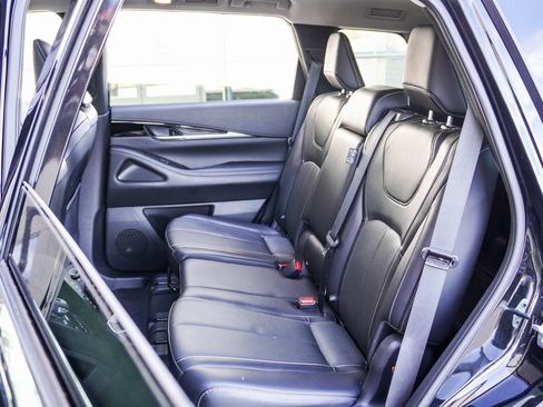 Used 2023 INFINITI QX60 Pure image 22