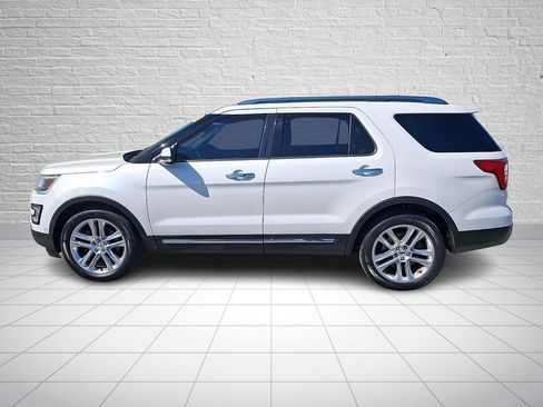 Used 2016 Ford Explorer Limited w/ Equipment Group 301A AWD/4WD image 7
