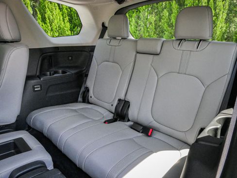 Used 2024 Honda Pilot EX-L image 30