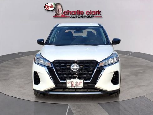 Used 2024 Nissan Kicks S image 8