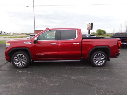 Used 2024 GMC Sierra 1500 Denali w/ Denali Reserve Package AWD/4WD image 2