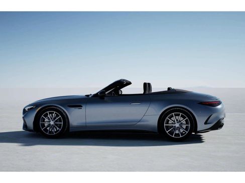 New 2024 Mercedes-Benz SL 63 AMG 4MATIC image 32