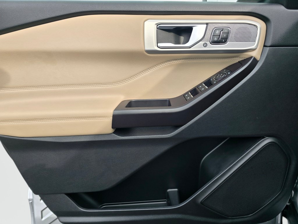 Used 2020 Ford Explorer Limited AWD/4WD image 14