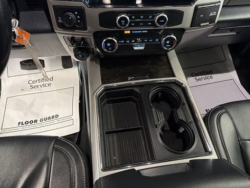 Used 2022 Ford F250 Lariat image 17