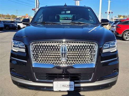 Used 2024 Lincoln Navigator Reserve image 19