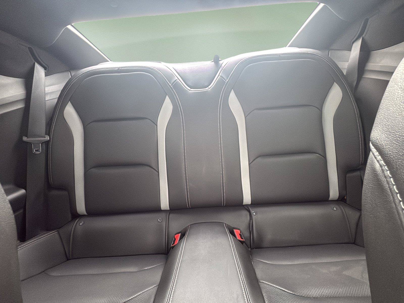 Used 2020 Chevrolet Camaro SS RWD image 31