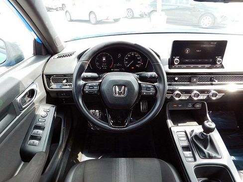 Used 2023 Honda Civic Sport image 11