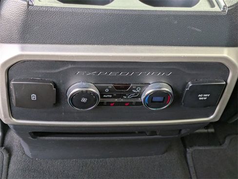 Used 2024 Ford Expedition Max Limited image 16