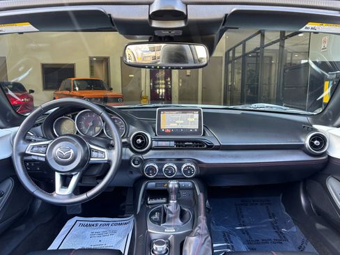 Used 2017 MAZDA MX-5 Miata Grand Touring image 15
