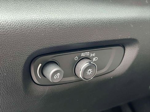 Used 2023 Chevrolet Traverse LS image 20