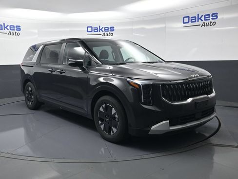 New 2026 Kia Carnival LXS FWD image 2