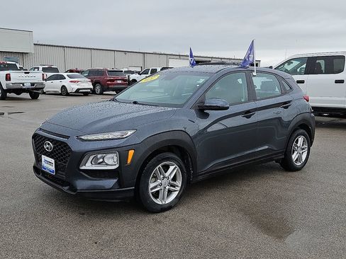 Used 2021 Hyundai Kona SE AWD/4WD image 2