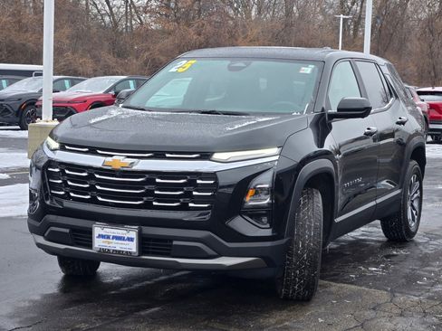 Certified 2025 Chevrolet Equinox LT w/ Safety and Technology Package image 4