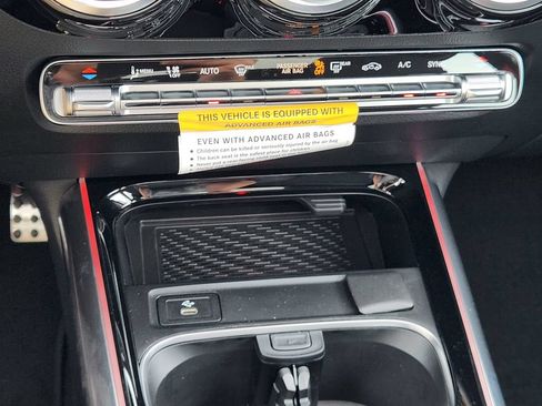 New 2026 Mercedes-Benz GLA 35 AMG 4MATIC image 31