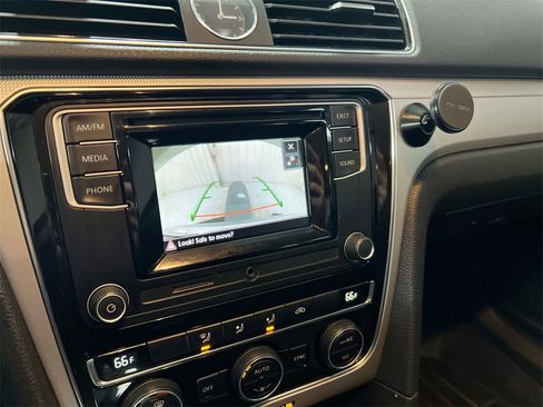 Used 2016 Volkswagen Passat 1.8T S image 14