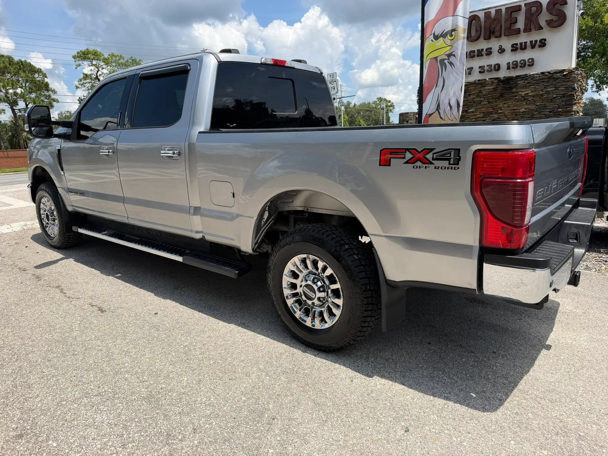 Used 2020 Ford F250 XLT w/ XLT Premium Package AWD/4WD image 4