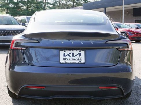 Used 2024 Tesla Model 3 Standard Range RWD image 11