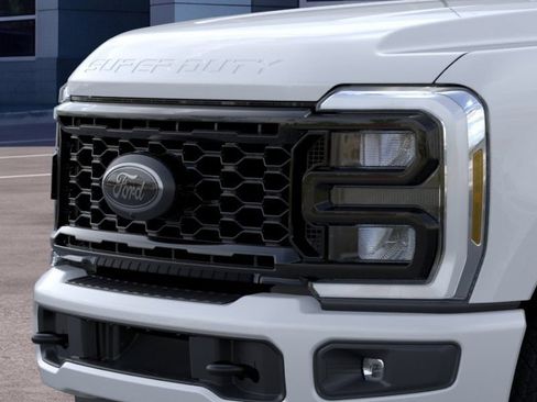 New 2026 Ford F350 XLT w/ XLT Premium Package AWD/4WD image 17