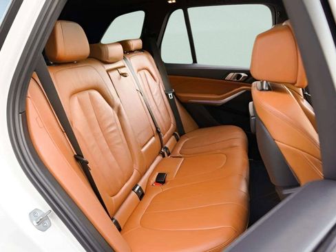 Used 2022 BMW X5 xDrive40i image 39