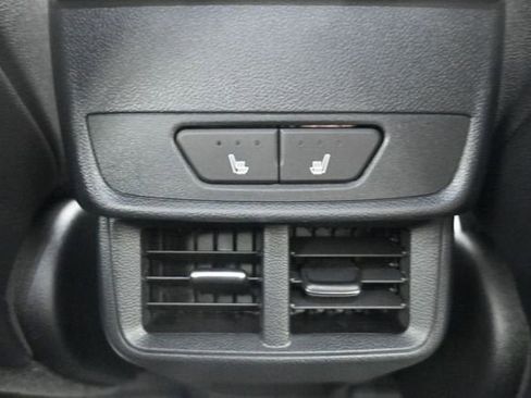 New 2026 Chevrolet Equinox ACTIV w/ Convenience Package III FWD image 19