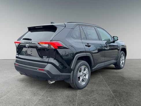 New 2025 Toyota RAV4 XLE image 5
