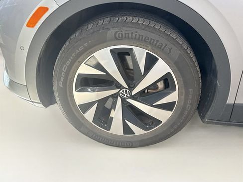 Used 2023 Volkswagen ID.4 Pro RWD image 32