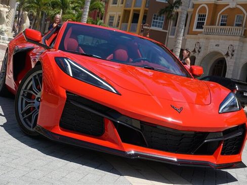 Used 2024 Chevrolet Corvette Z06 w/ Stealth Interior Trim Package RWD image 64