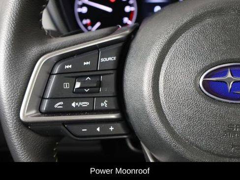 Used 2025 Subaru Outback Premium AWD/4WD image 8