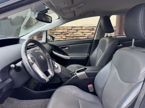 Used 2014 Toyota Prius Four FWD image 13
