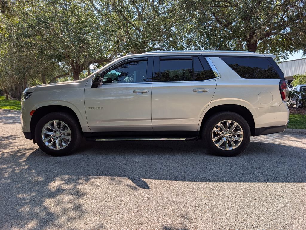 Used 2023 Chevrolet Tahoe Premier w/ Advanced Technology Package AWD/4WD image 5