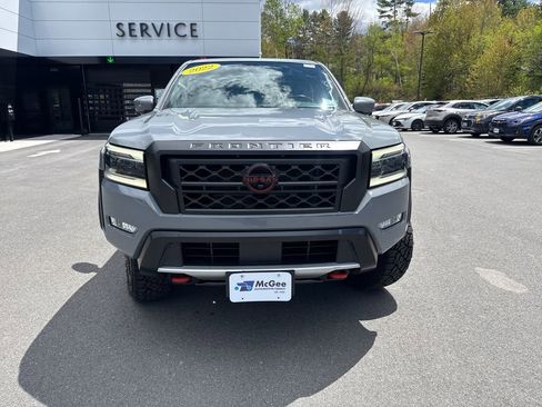 Used 2022 Nissan Frontier PRO-4X w/ Pro-4X Premium Package AWD/4WD image 8