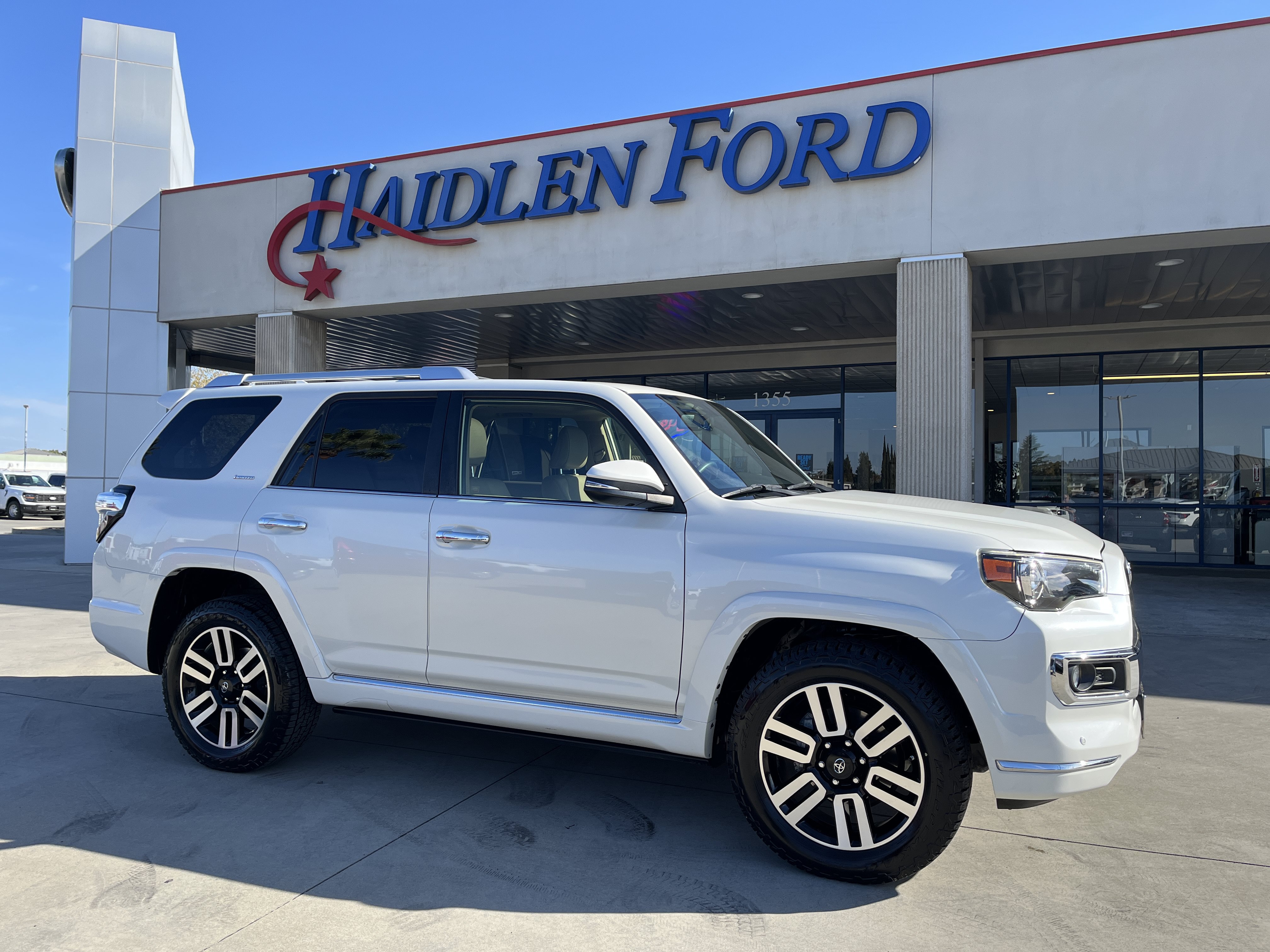 Used 2019 Toyota 4Runner Limited AWD/4WD image 1