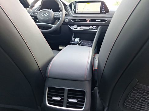 Used 2021 Hyundai Sonata SEL Plus w/ Tech Package FWD image 32