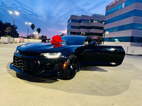 Used 2017 Chevrolet Camaro SS image 43