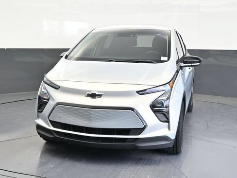 Used 2023 Chevrolet Bolt LT FWD image 8