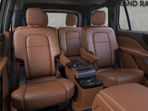 New 2026 Lincoln Aviator Black Label w/ Jet Appearance Package image 11